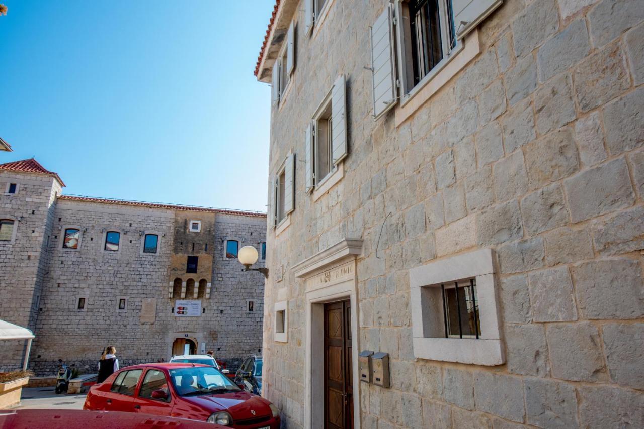 Heritage Villa Vitturi Sea View Kastela Luaran gambar