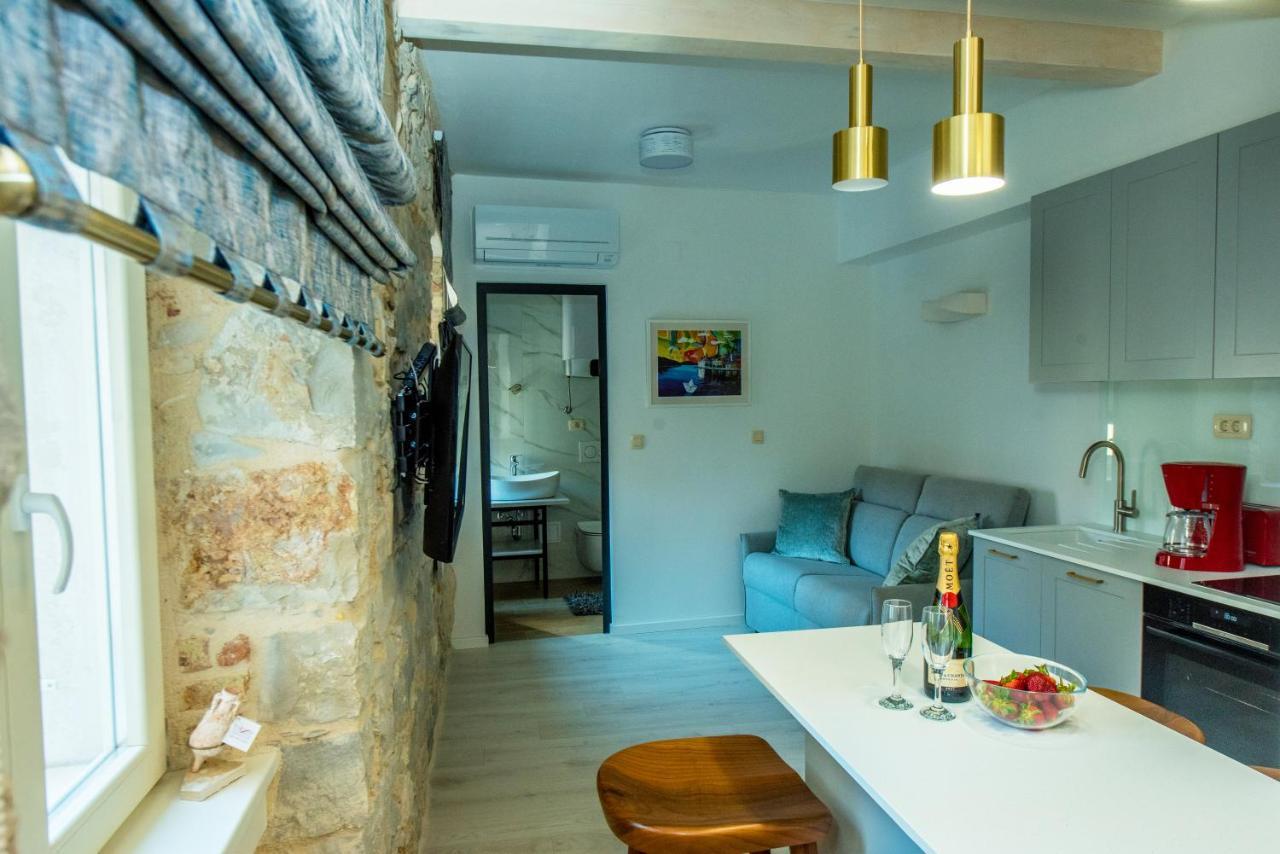 Heritage Villa Vitturi Sea View Kastela Luaran gambar