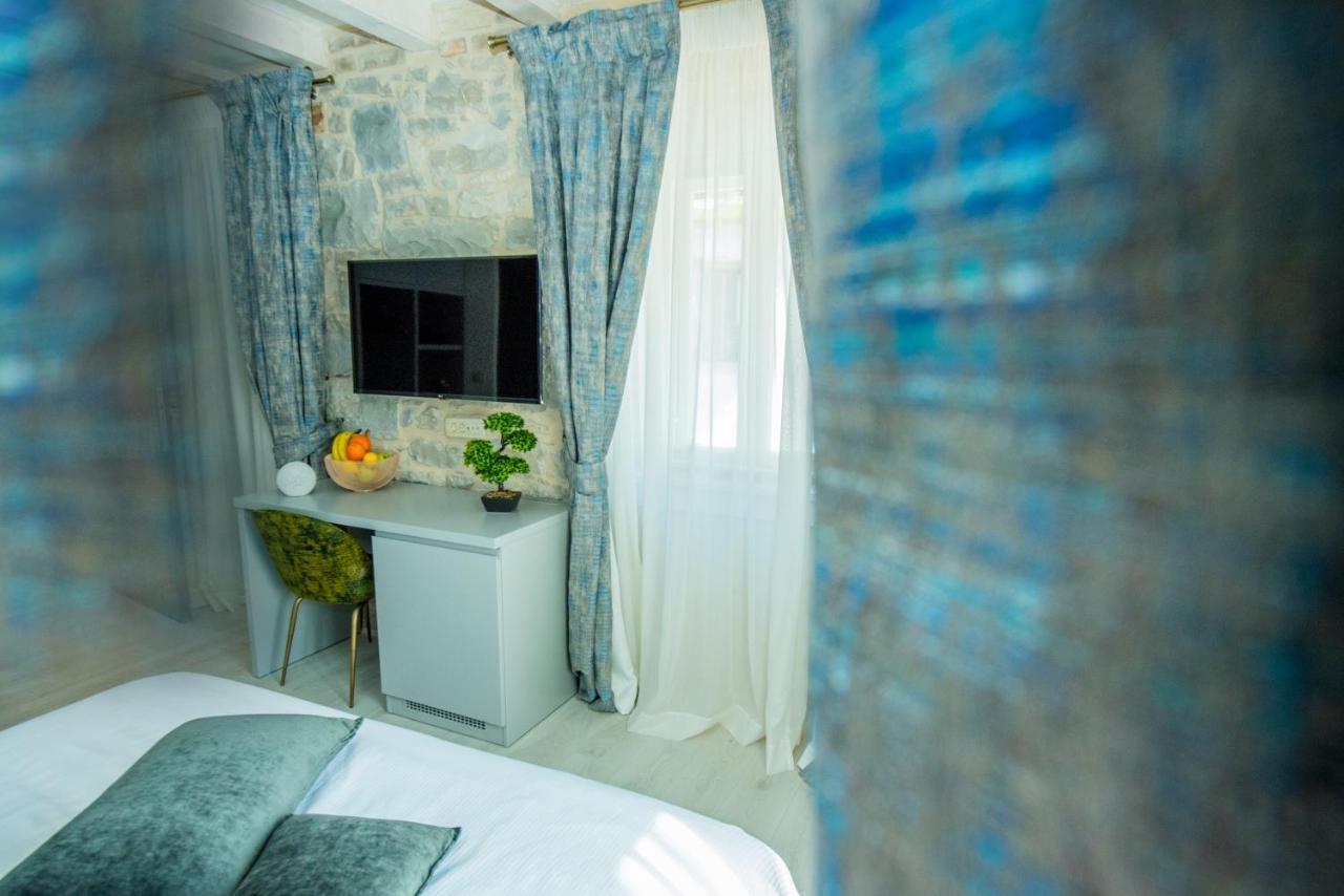 Heritage Villa Vitturi Sea View Kastela Luaran gambar
