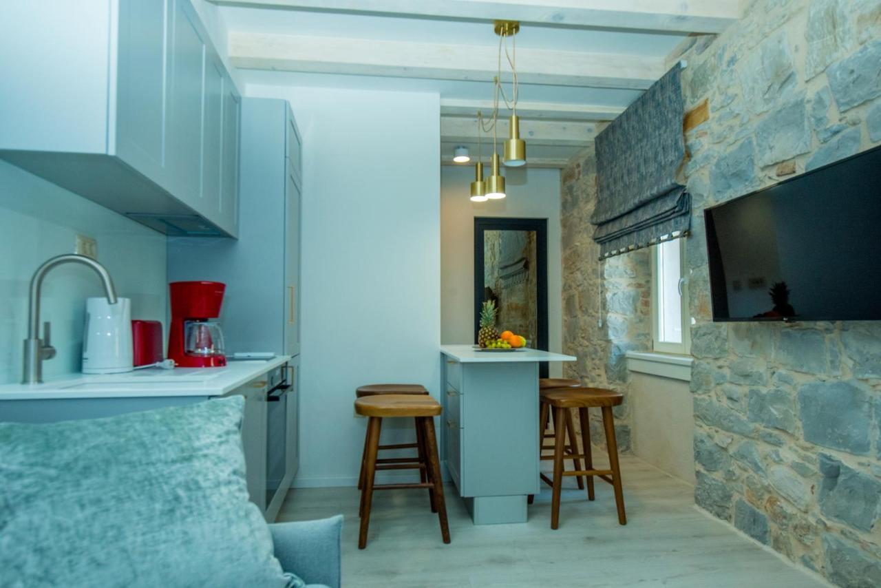 Heritage Villa Vitturi Sea View Kastela Luaran gambar