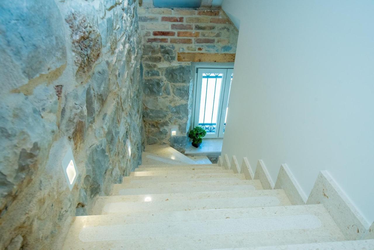 Heritage Villa Vitturi Sea View Kastela Luaran gambar