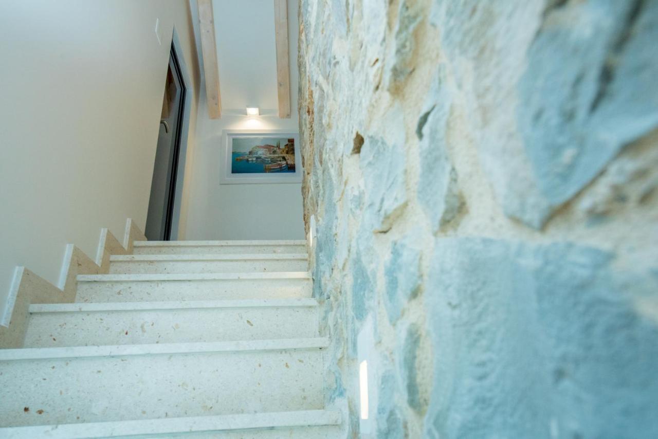 Heritage Villa Vitturi Sea View Kastela Luaran gambar