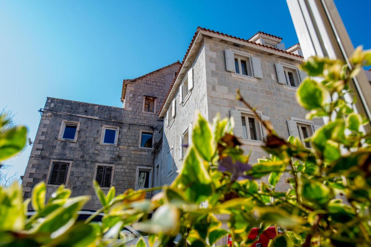 Heritage Villa Vitturi Sea View Kastela Luaran gambar